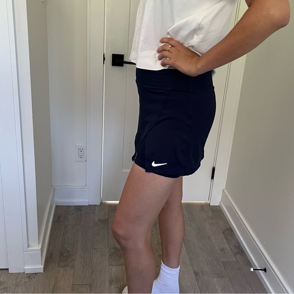 Nike Sports Skirt (Skort) - Picture 6 of 8